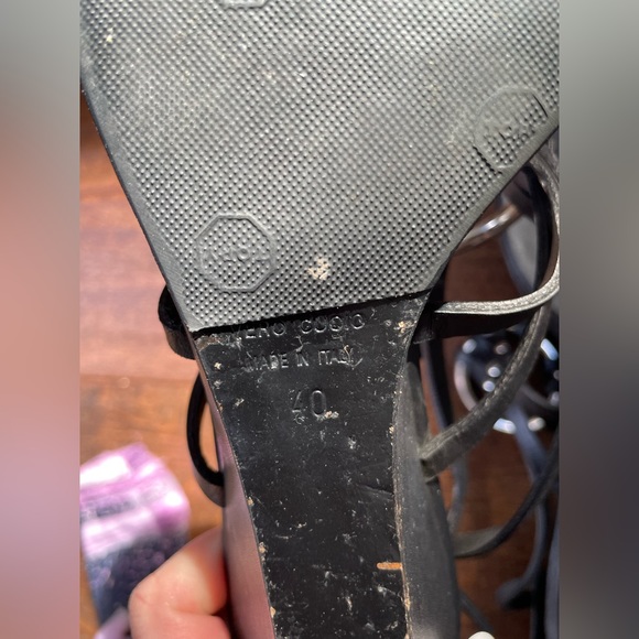 Giuseppe Zanotti Black Wedge Sandals with Silver Ring Detail 40 - Picture 7 of 11